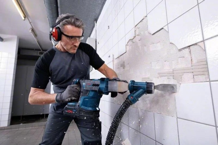 Перфоратор аккумуляторный BOSCH GBH 18 V-34 CF бесщеточный, без АКБ и ЗУ 0611914021