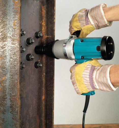 Гайковерт электрический MAKITA 6906 ударный