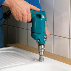 Дрель безударная сетевая MAKITA DP 4700 односкоростная DP4700